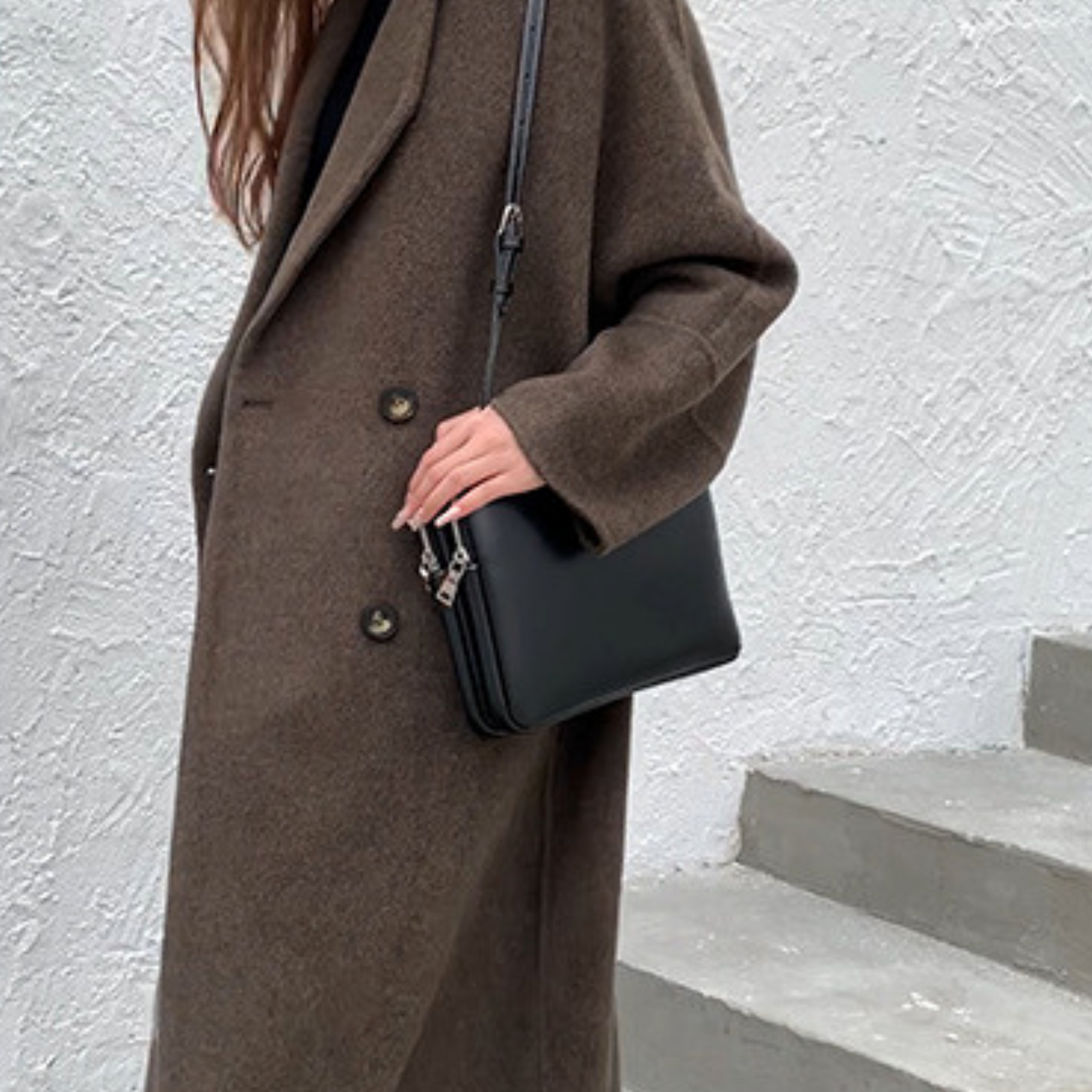 Shoulder Bag in Leather