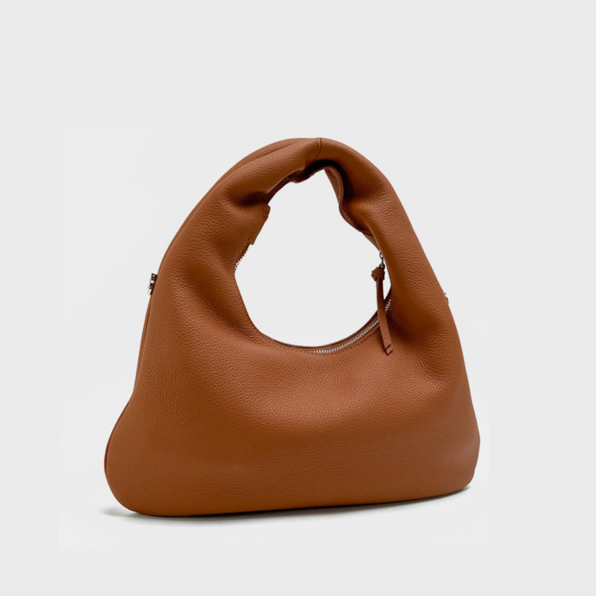 Shoulder Bag in Leather