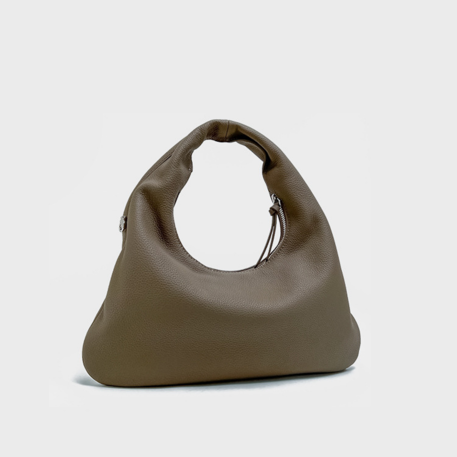 Shoulder Bag in Leather